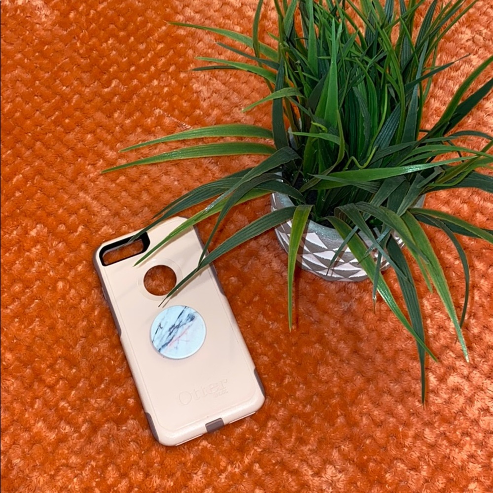 Pink Otter Box Case With Pop Socket